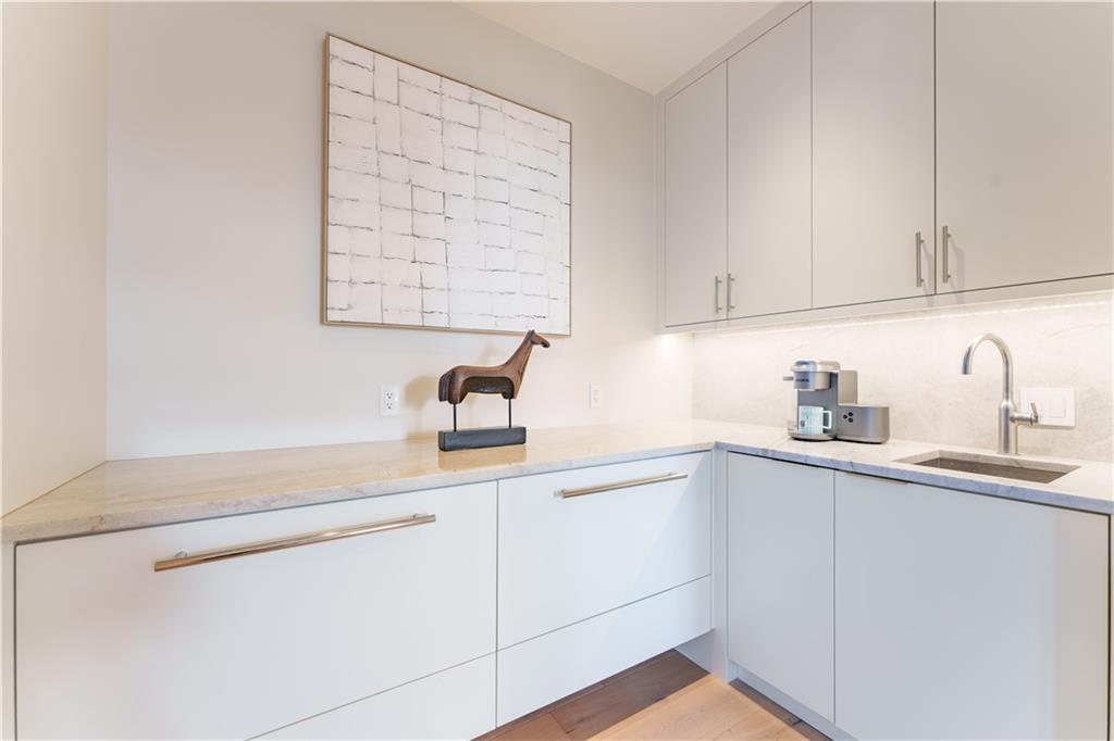 3376 Peachtree Rd #32A Atlanta, GA 30326