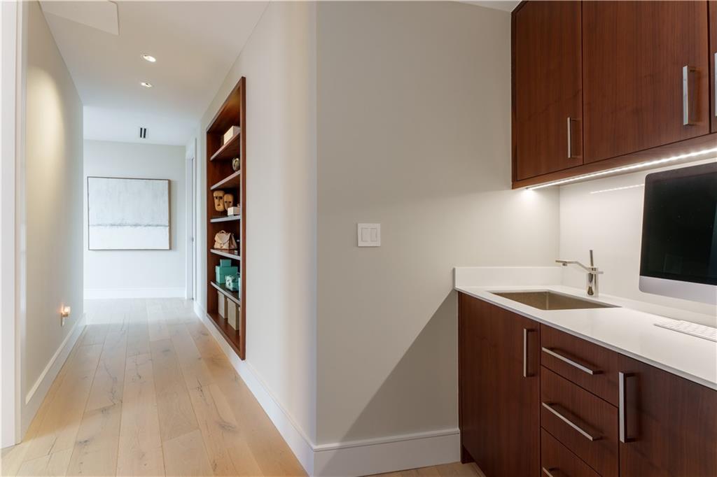 3376 Peachtree Rd #32A Atlanta, GA 30326