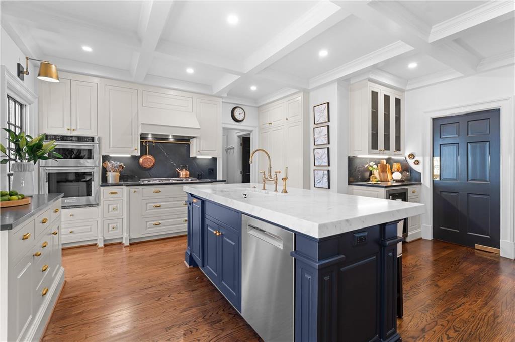 601 Townsend Pl Atlanta, GA 30327