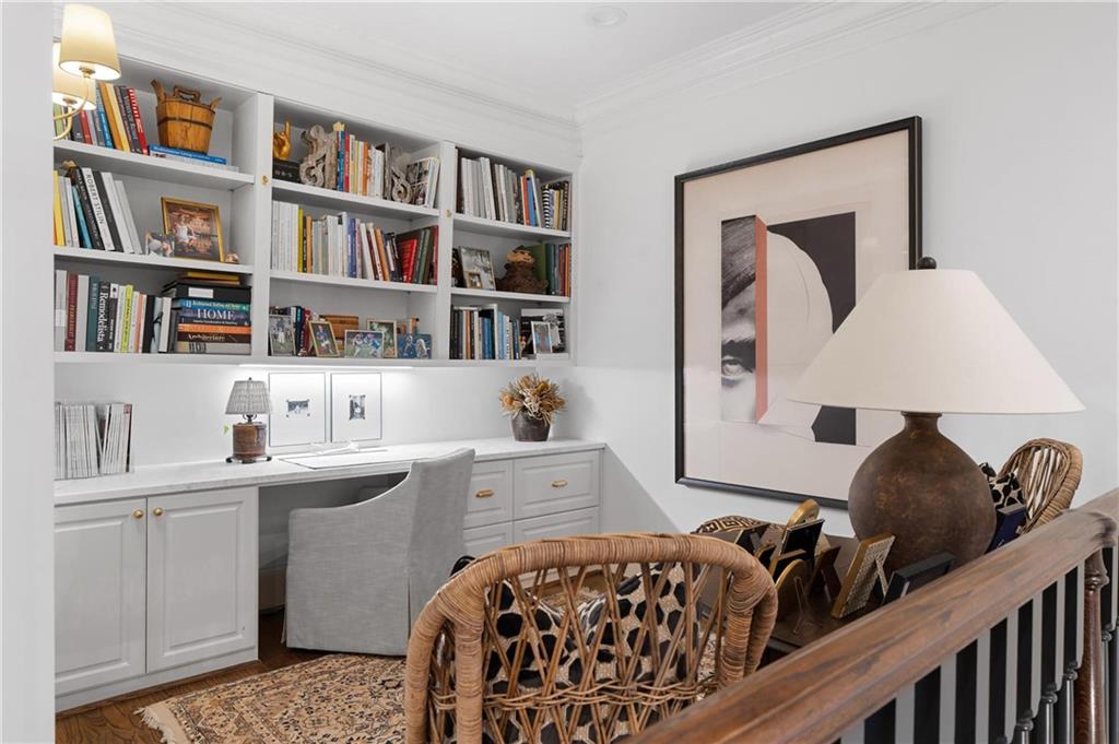 601 Townsend Pl Atlanta, GA 30327