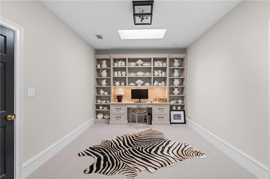 601 Townsend Pl Atlanta, GA 30327