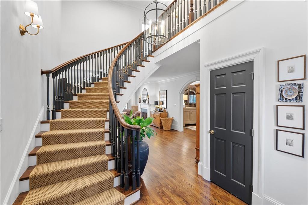 601 Townsend Pl Atlanta, GA 30327