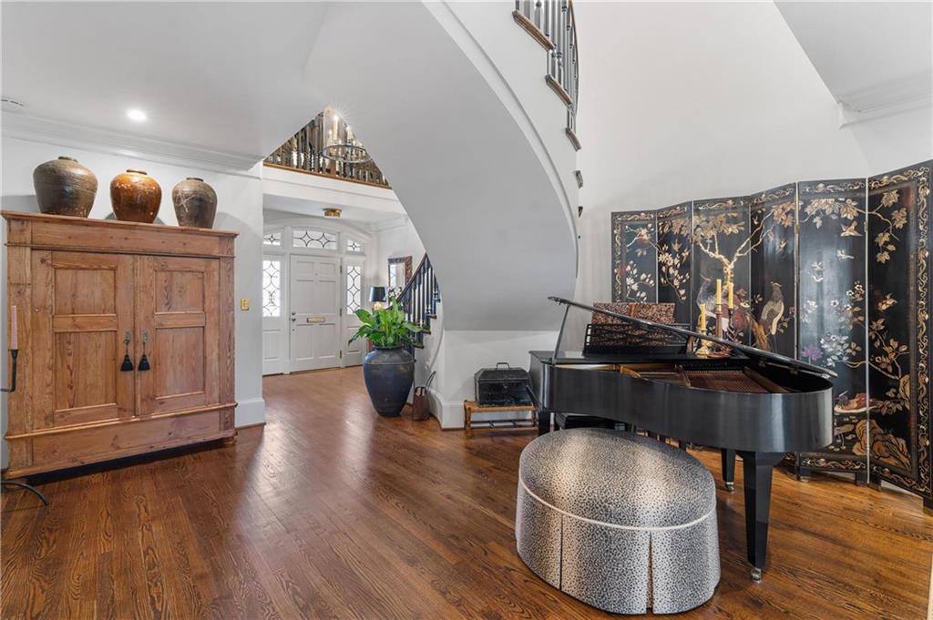 601 Townsend Pl Atlanta, GA 30327