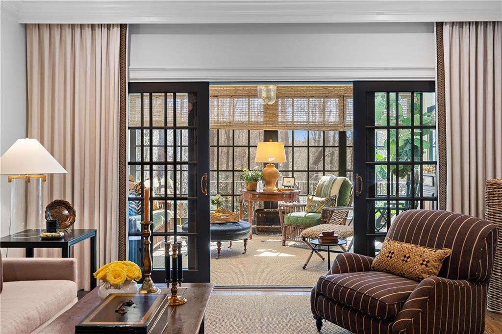 601 Townsend Pl Atlanta, GA 30327