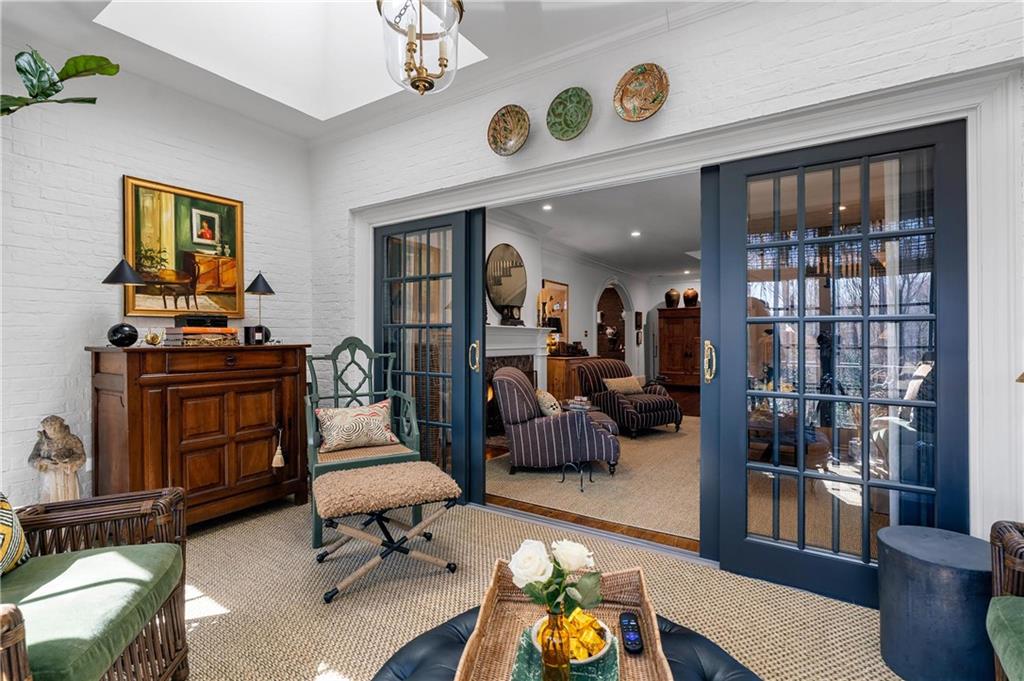 601 Townsend Pl Atlanta, GA 30327