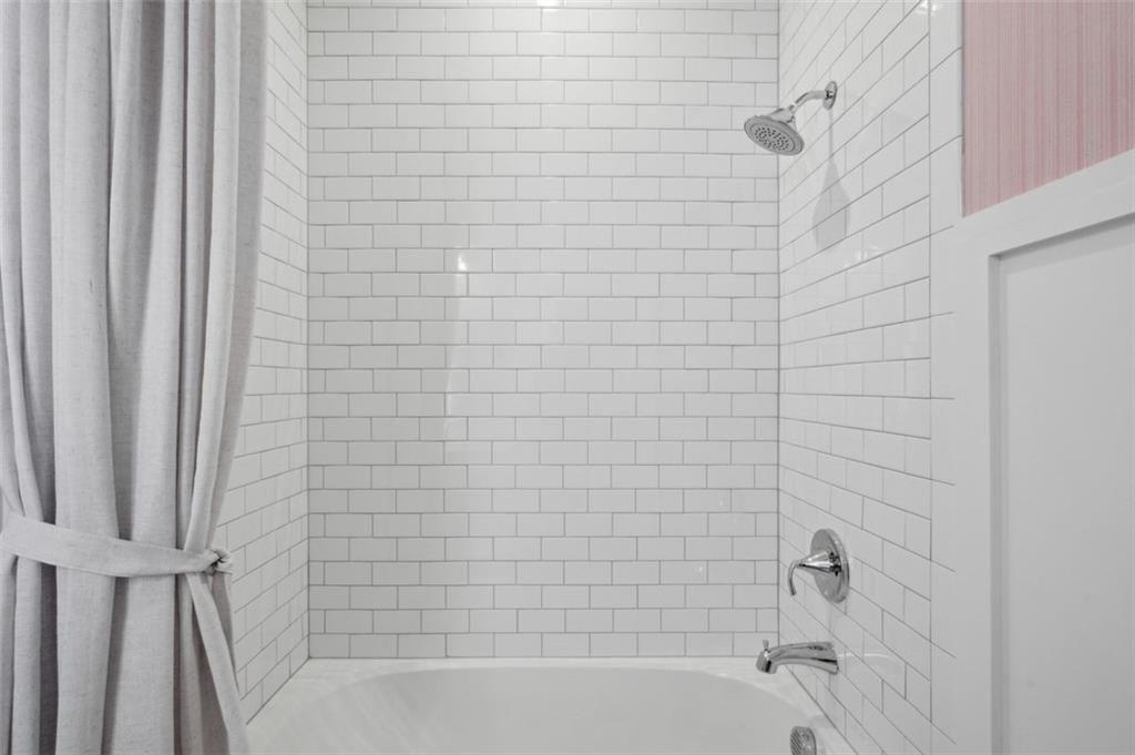 2090 Emmet Park Ln #425 Decatur, GA 30033