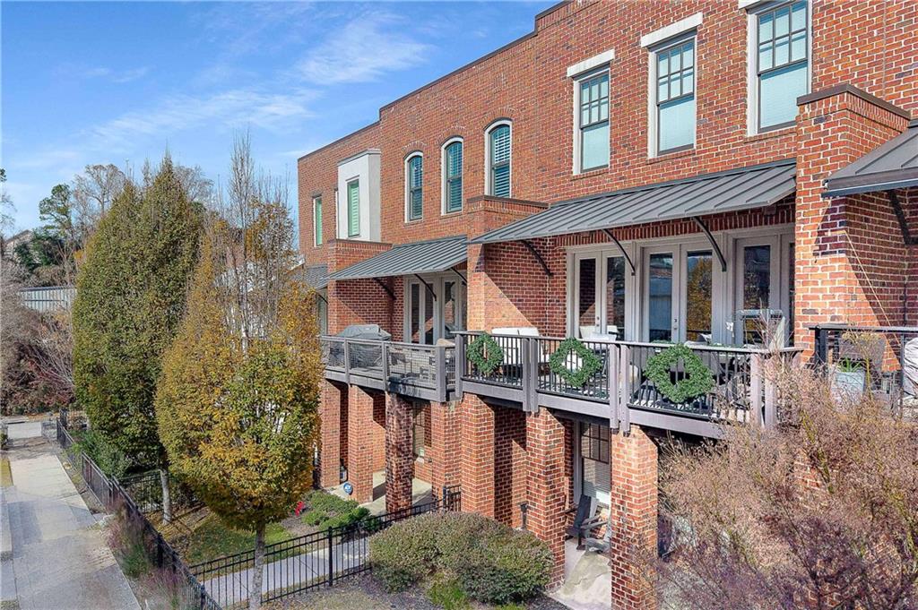 1918 Kings Cross Atlanta, GA 30318