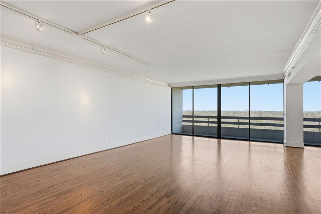 2660 Peachtree Rd #20D Atlanta, GA 30305