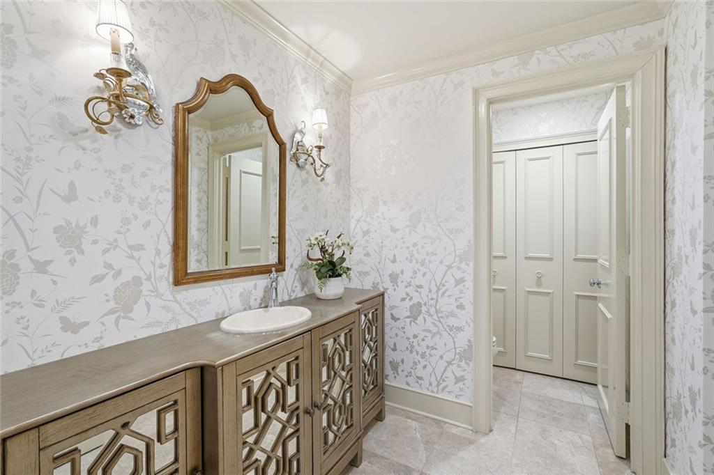 2660 Peachtree Rd #20D Atlanta, GA 30305