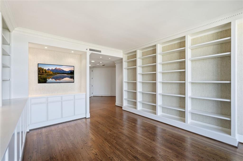 2660 Peachtree Rd #20D Atlanta, GA 30305