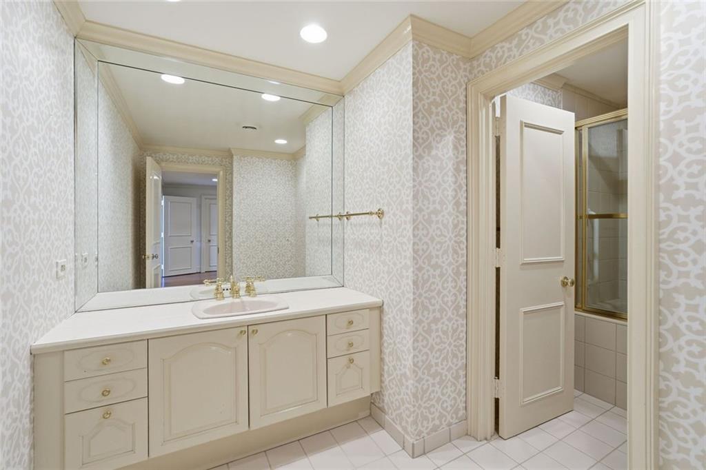 2660 Peachtree Rd #20D Atlanta, GA 30305