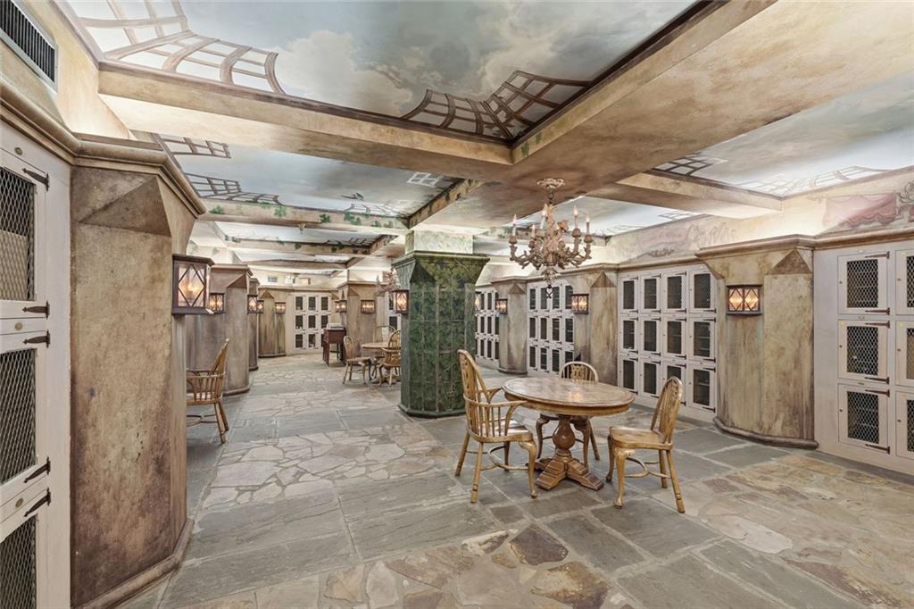 2660 Peachtree Rd #20D Atlanta, GA 30305