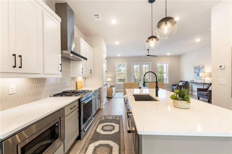 2202 Carlton Ct Atlanta, GA 30318