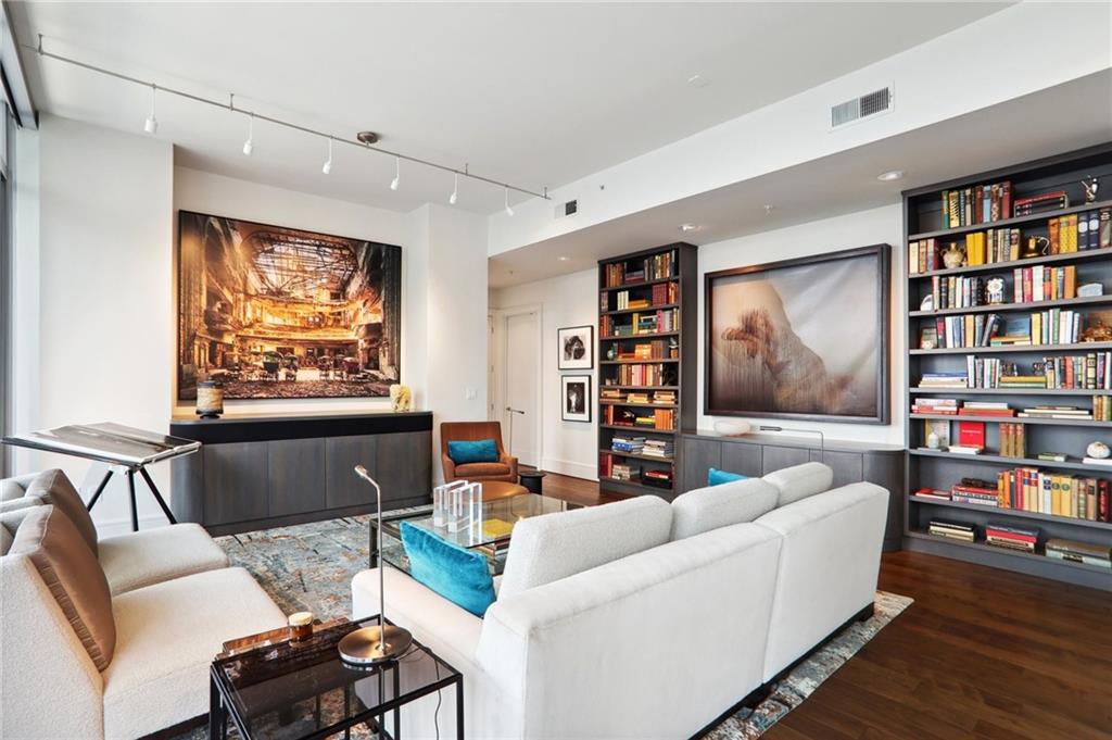 1065 Peachtree St #3005 Atlanta, GA 30309