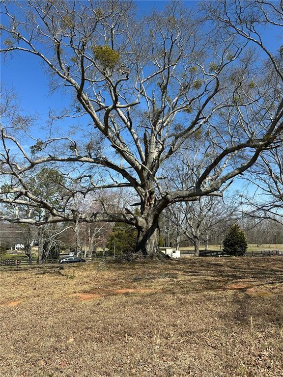 5385 Drew Rd Alpharetta, GA 30004 5385 Drew Rd Alpharetta, GA 30004