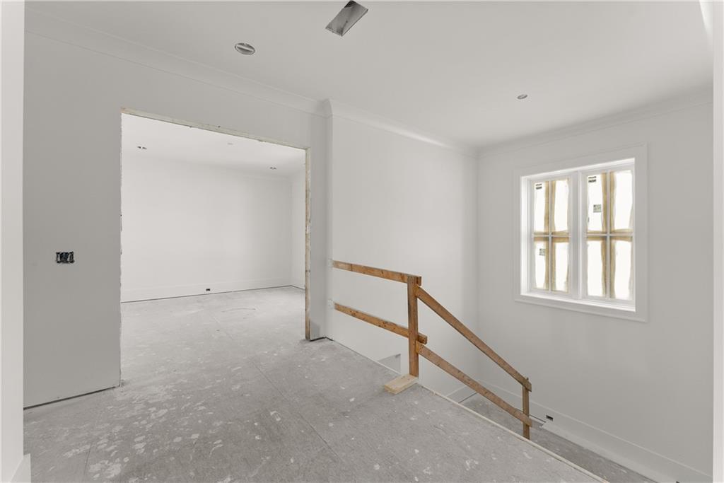5071 Kings Close Alpharetta, GA 30004 5071 Kings Close Alpharetta, GA 30004