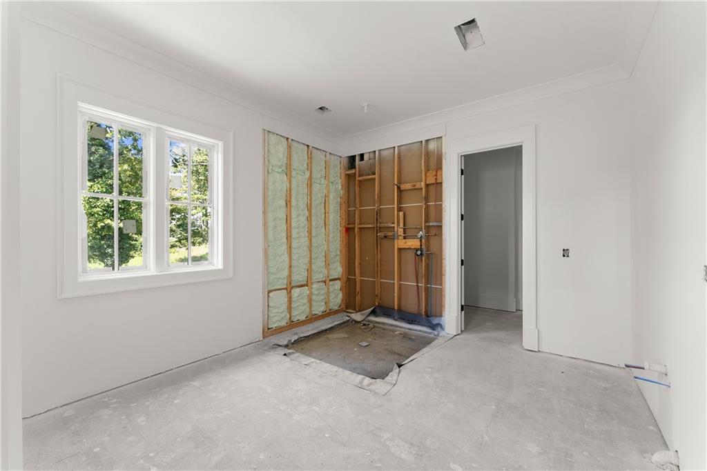5071 Kings Close Alpharetta, GA 30004 5071 Kings Close Alpharetta, GA 30004