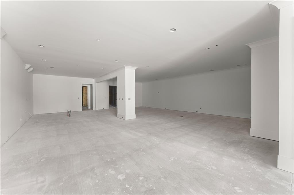 5071 Kings Close Alpharetta, GA 30004 5071 Kings Close Alpharetta, GA 30004