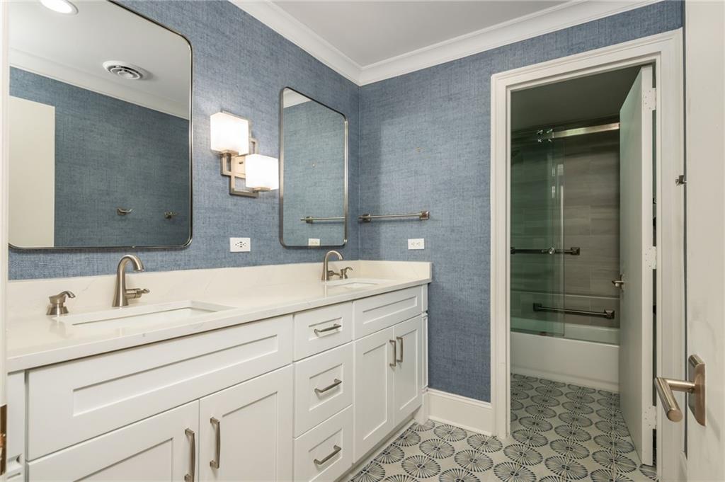 2660 Peachtree Rd #22E Atlanta, GA 30305