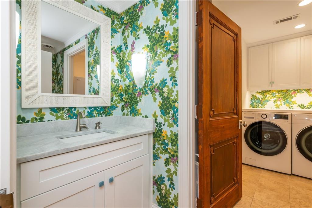 2660 Peachtree Rd #22E Atlanta, GA 30305