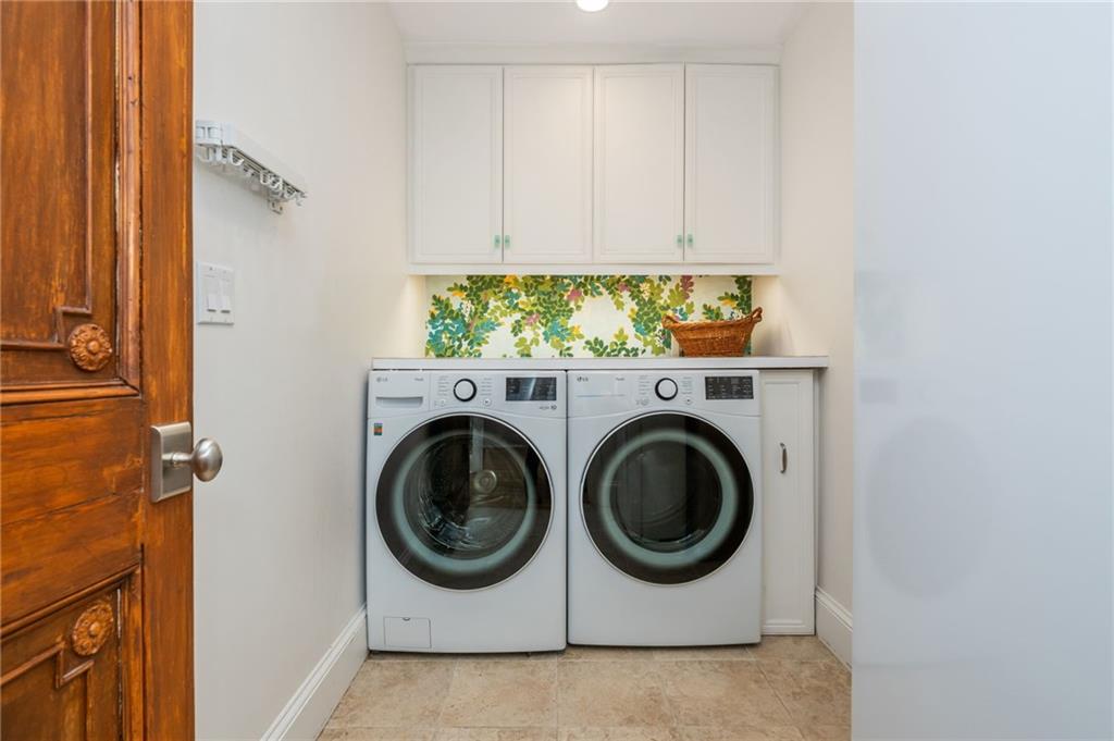 2660 Peachtree Rd #22E Atlanta, GA 30305