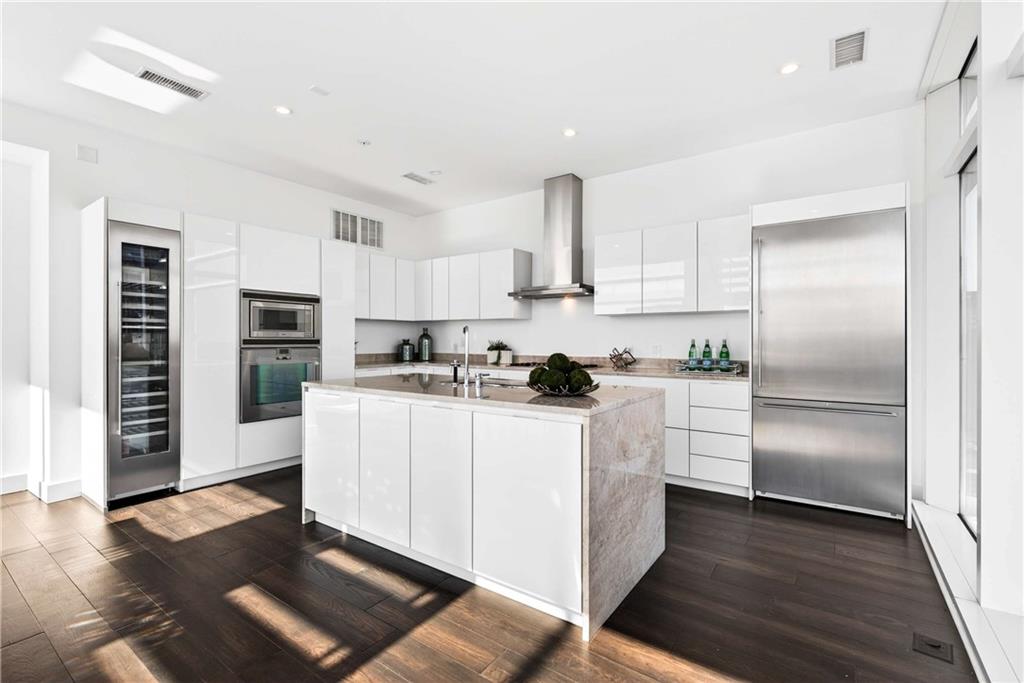 45 Ivan Allen Junior Blvd #2705 Atlanta, GA 30308