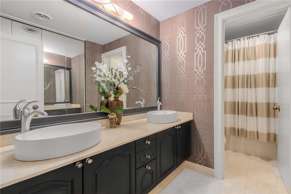 2660 Peachtree Rd #13F Atlanta, GA 30305