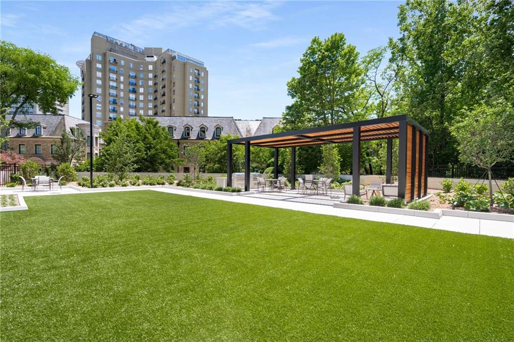 2660 Peachtree Rd #13F Atlanta, GA 30305