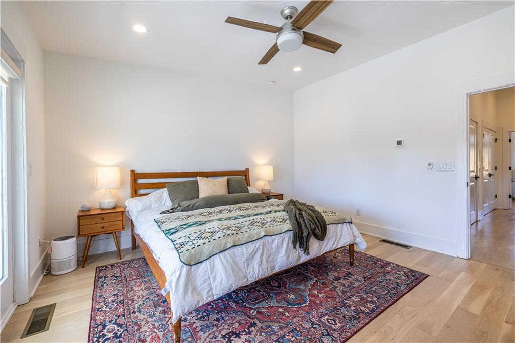 812 W College Ave Decatur, GA 30030