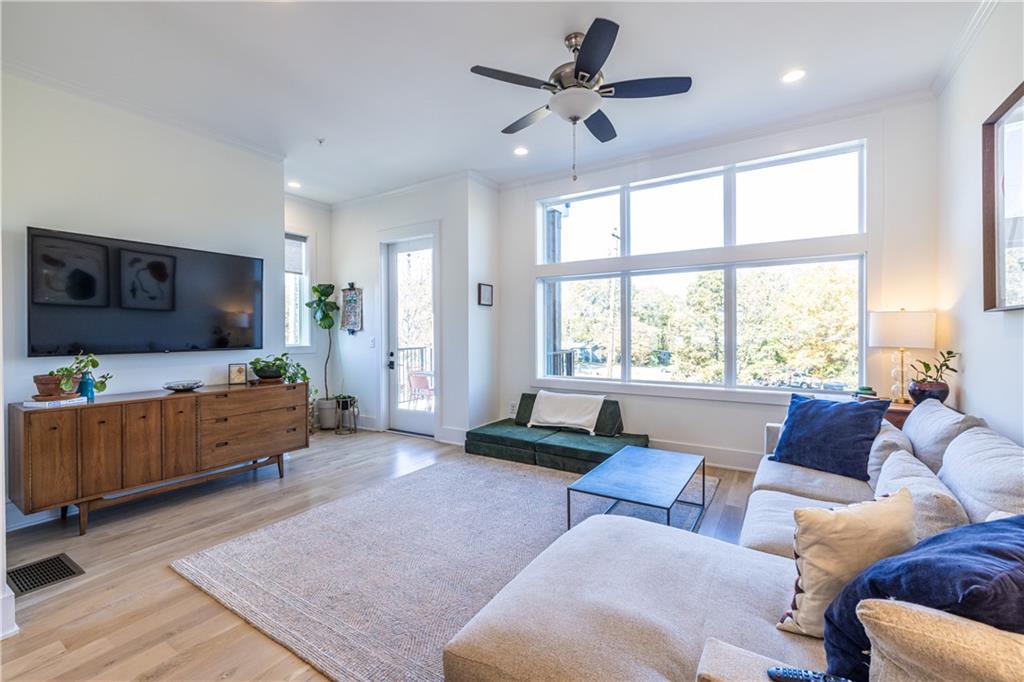 812 W College Ave Decatur, GA 30030