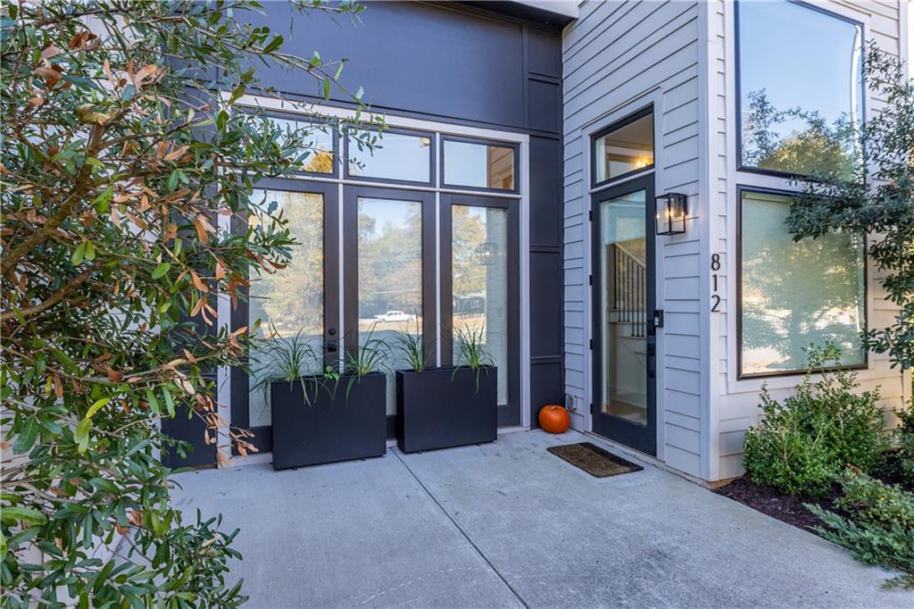 812 W College Ave Decatur, GA 30030