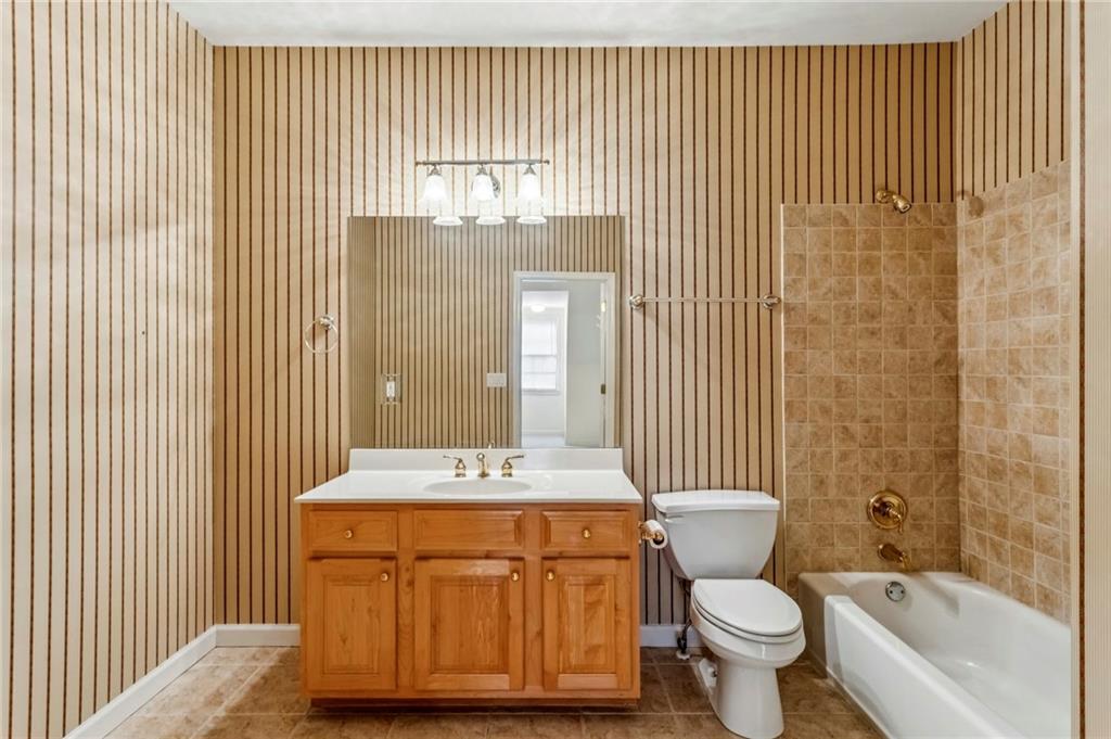 2289 Ivy Crst Ln Atlanta, GA 30339