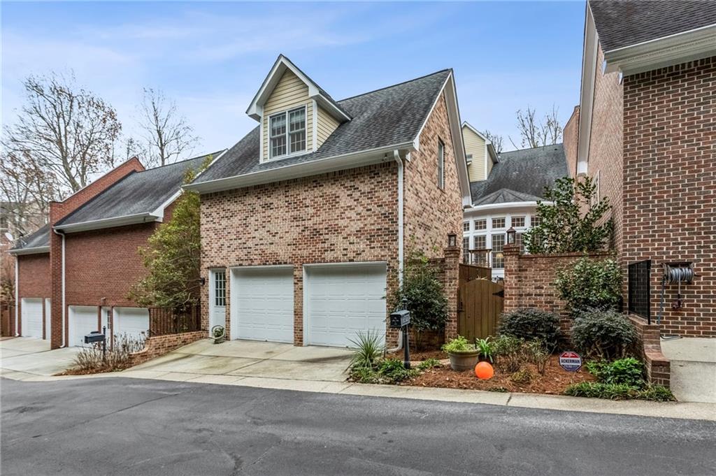 2289 Ivy Crst Ln Atlanta, GA 30339
