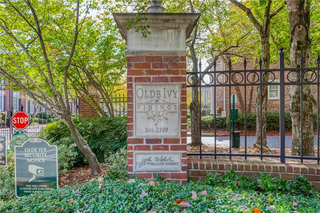 2289 Ivy Crst Ln Atlanta, GA 30339