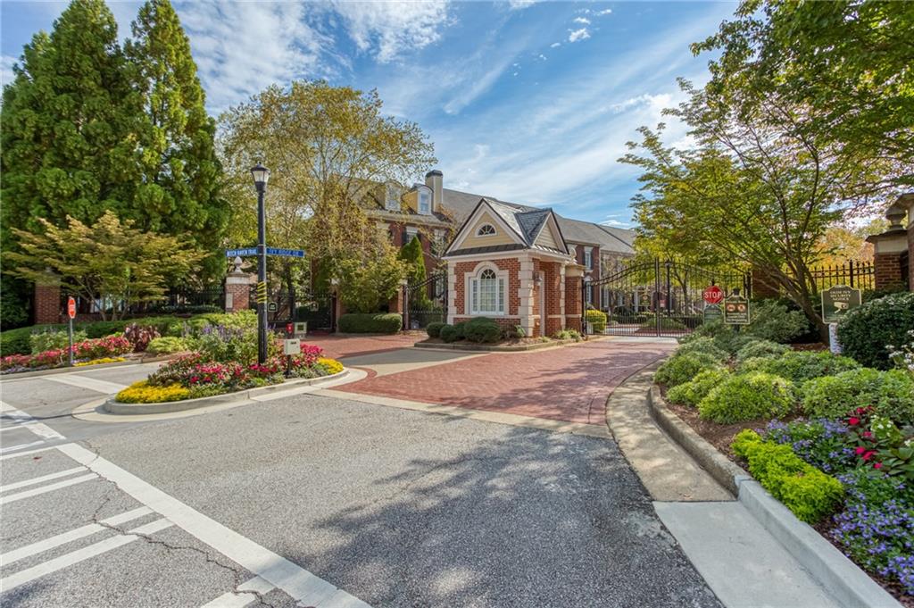 2289 Ivy Crst Ln Atlanta, GA 30339