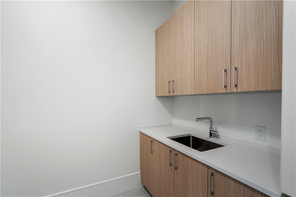 2425 Peachtree Rd #1806 Atlanta, GA 30305