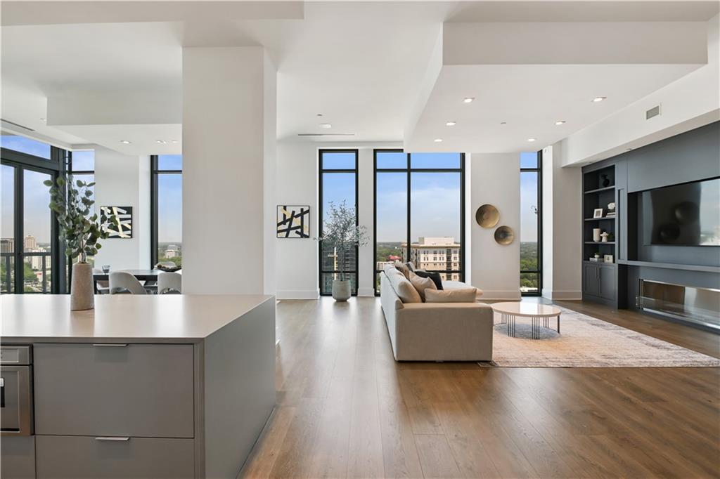 3107 Peachtree Rd #PH2003 Atlanta, GA 30305