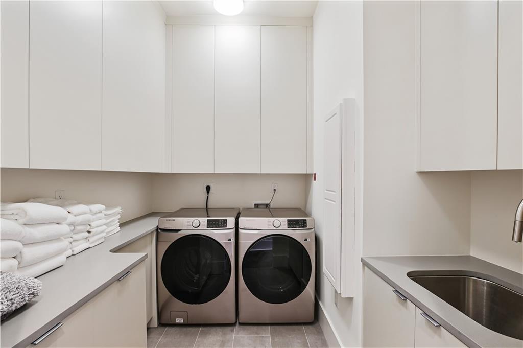 3107 Peachtree Rd #PH2003 Atlanta, GA 30305