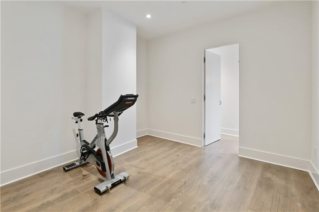 3107 Peachtree Rd #PH2003 Atlanta, GA 30305