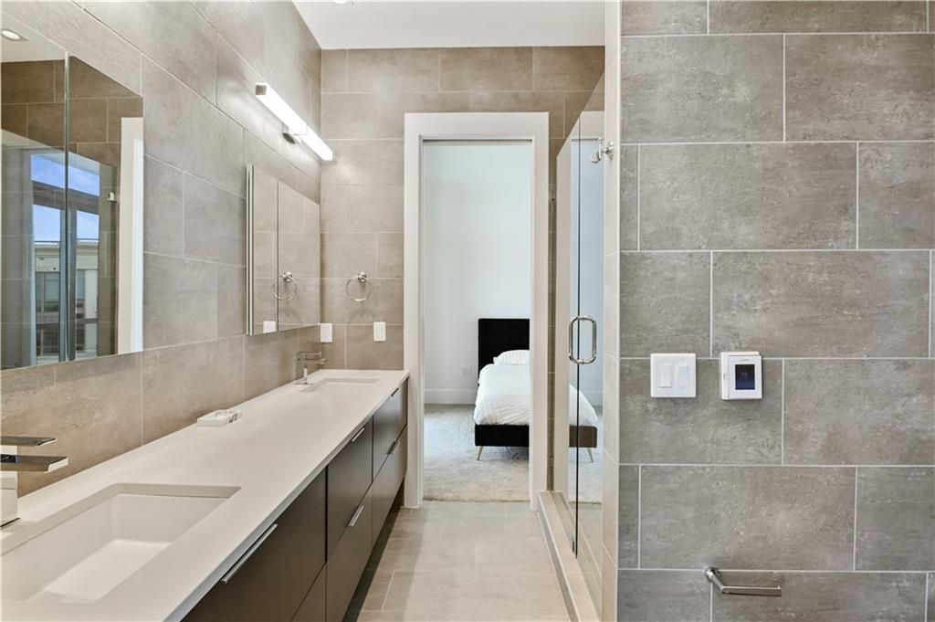 3107 Peachtree Rd #PH2003 Atlanta, GA 30305