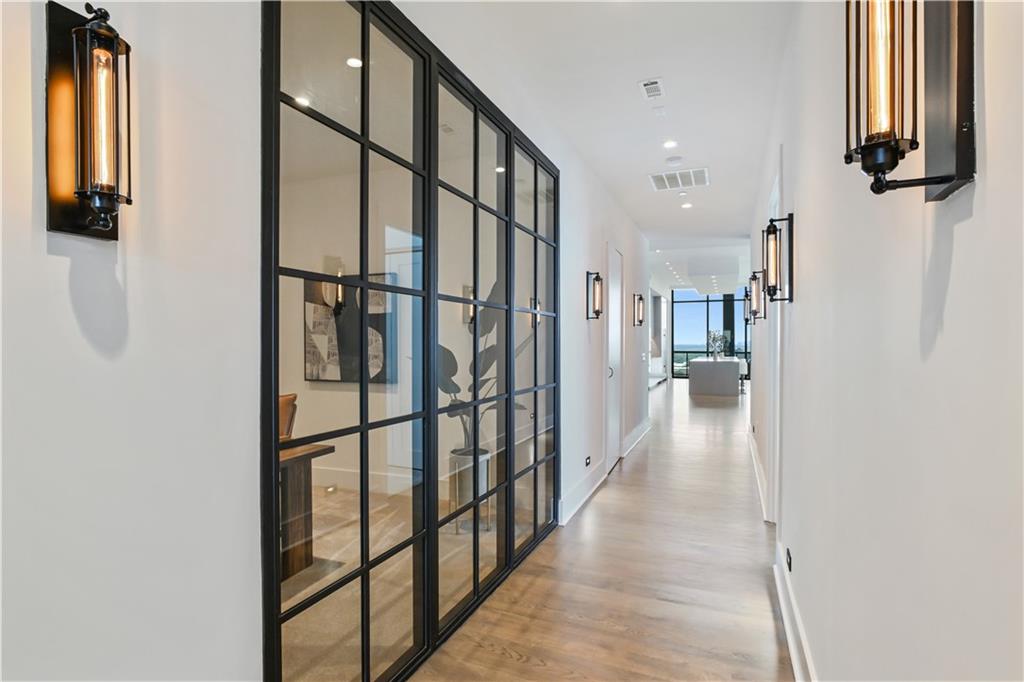 3107 Peachtree Rd #PH2003 Atlanta, GA 30305