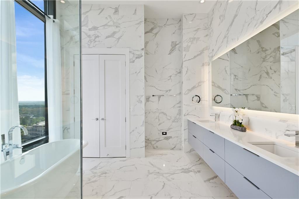 3107 Peachtree Rd #PH2003 Atlanta, GA 30305