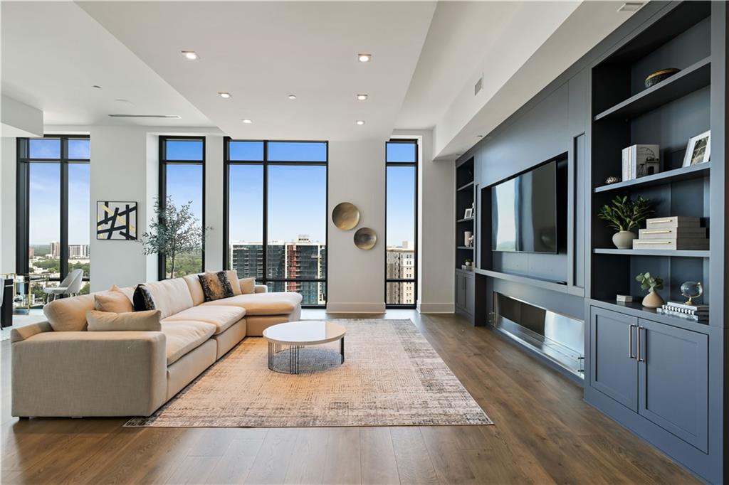 3107 Peachtree Rd #PH2003 Atlanta, GA 30305