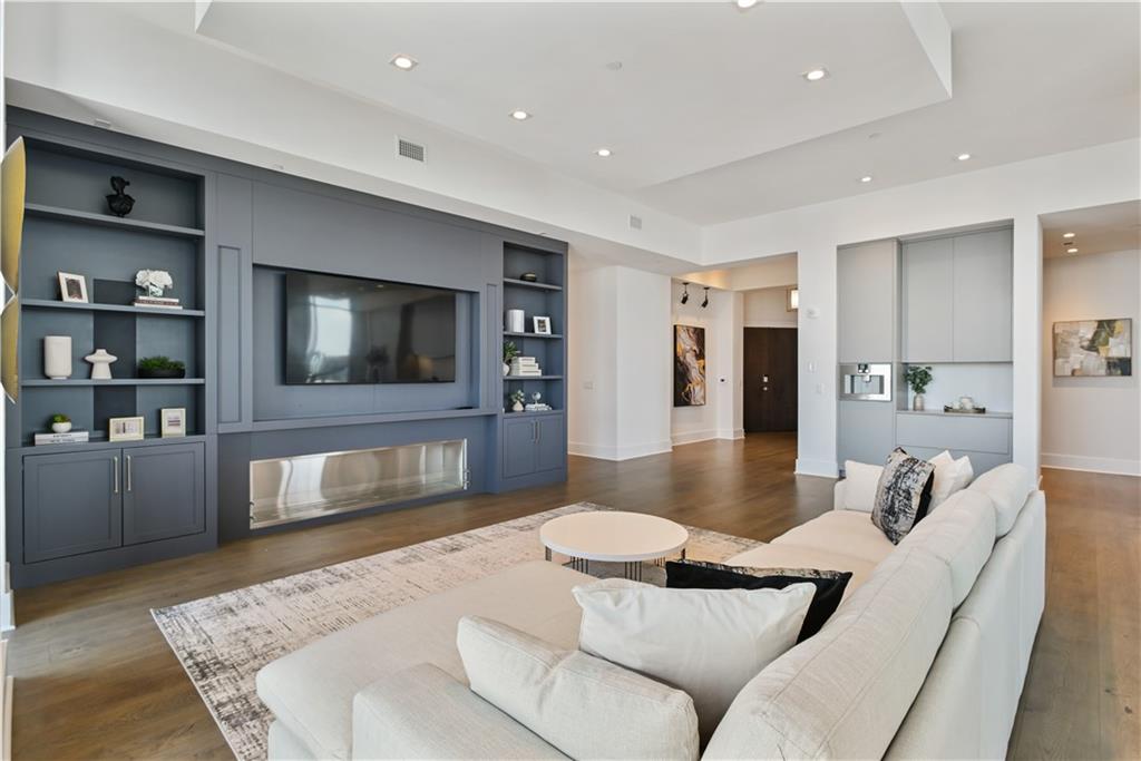 3107 Peachtree Rd #PH2003 Atlanta, GA 30305