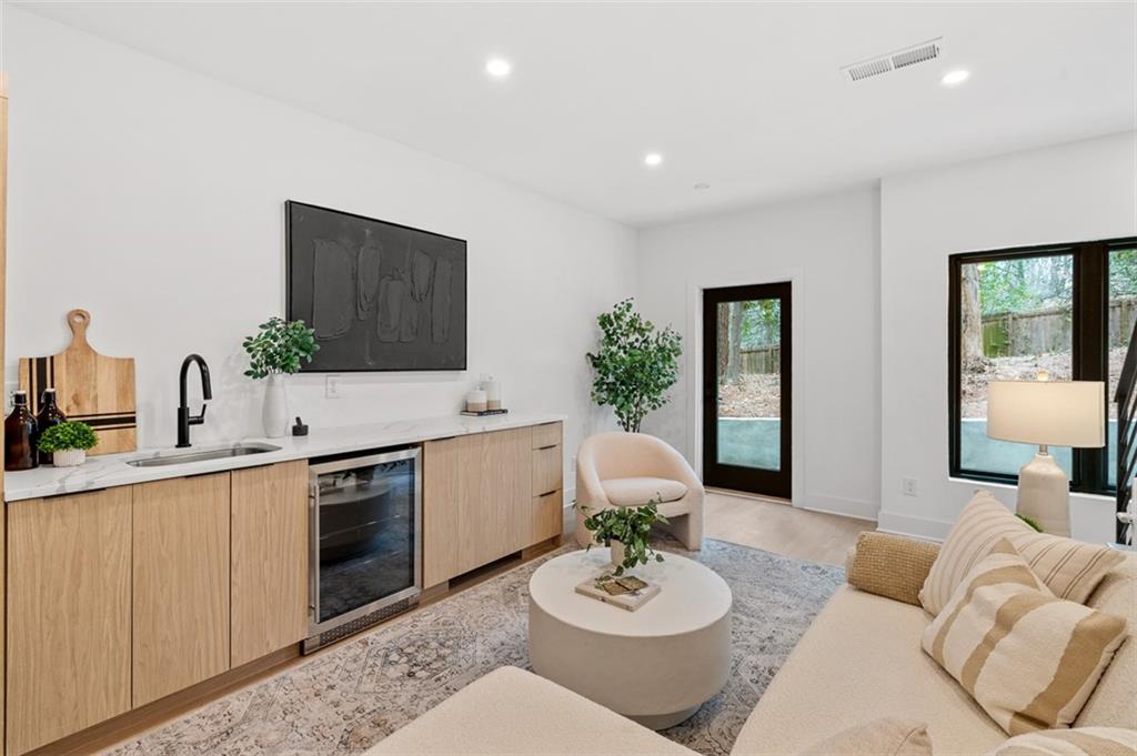 1165 Penny Ln Atlanta, GA 30329