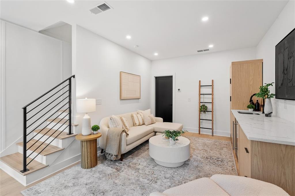 1165 Penny Ln Atlanta, GA 30329