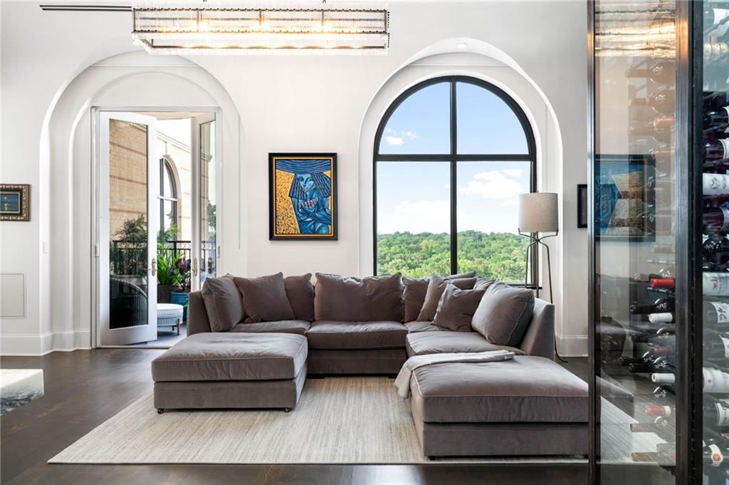 3286 Northside Pkwy #PH2 Atlanta, GA 30327