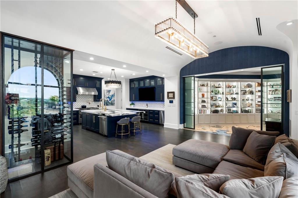 3286 Northside Pkwy #PH2 Atlanta, GA 30327