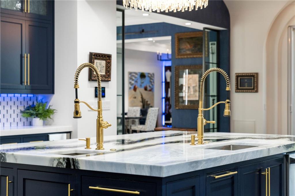 3286 Northside Pkwy #PH2 Atlanta, GA 30327