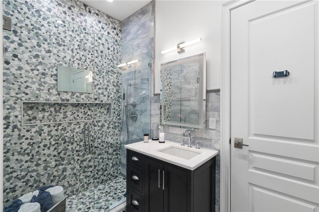 3286 Northside Pkwy #PH2 Atlanta, GA 30327